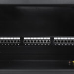 Patch panel kategoria 5e 19 cali 1U 24xRJ45 FTP czarny z półką