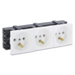 Gniazdo elektryczne bez blokady 3x230V białe