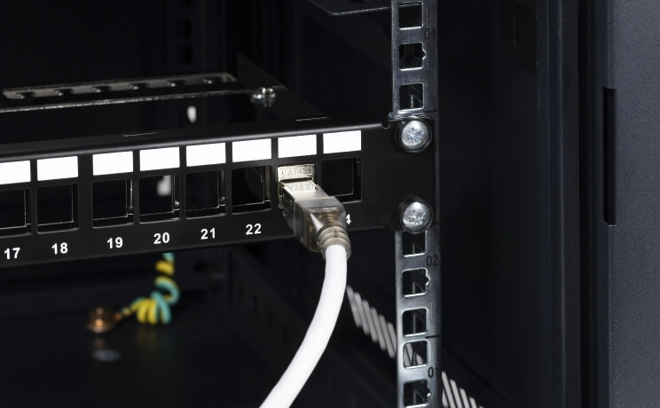 Moduł keystone RJ45 <br> kategoria 6 STP (beznarzędziowy)