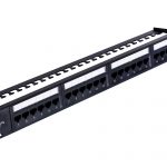 Patch panel kategoria 6 19 cali 1U 24xRJ45 UTP czarny z organizerem kabli